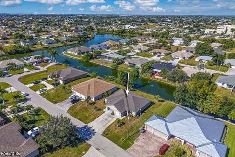 Tiny photo for 613 SE 14th Street, Cape Coral, FL 33990 (MLS # 2026026765)