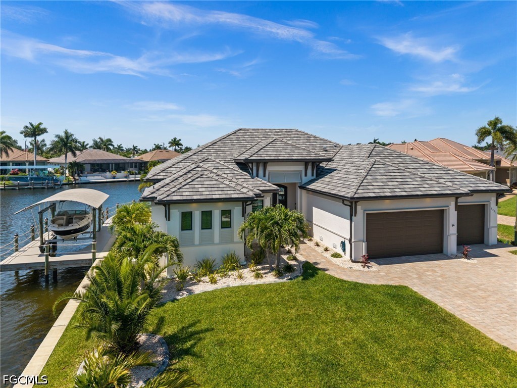 5201 Skylark Court