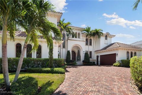 590 17th Avenue S Naples FL 34102
