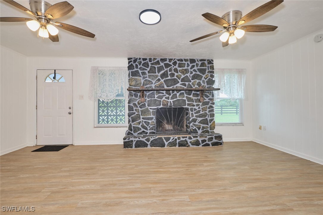 8678 County Rd 78