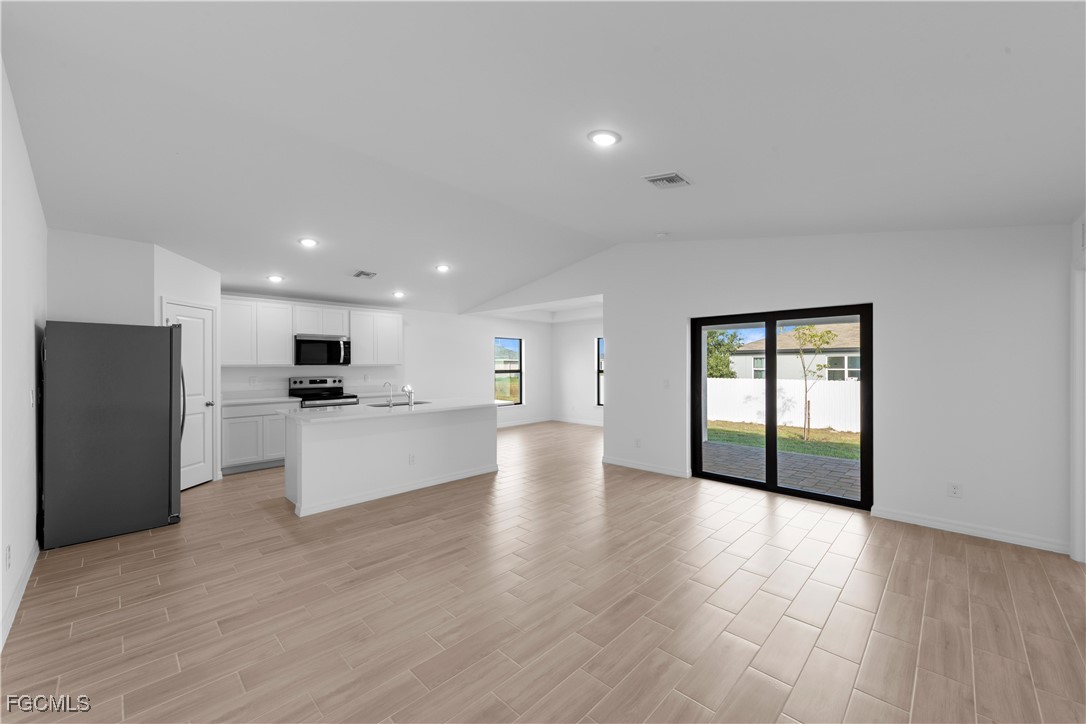 5097 N Peachtree Circle