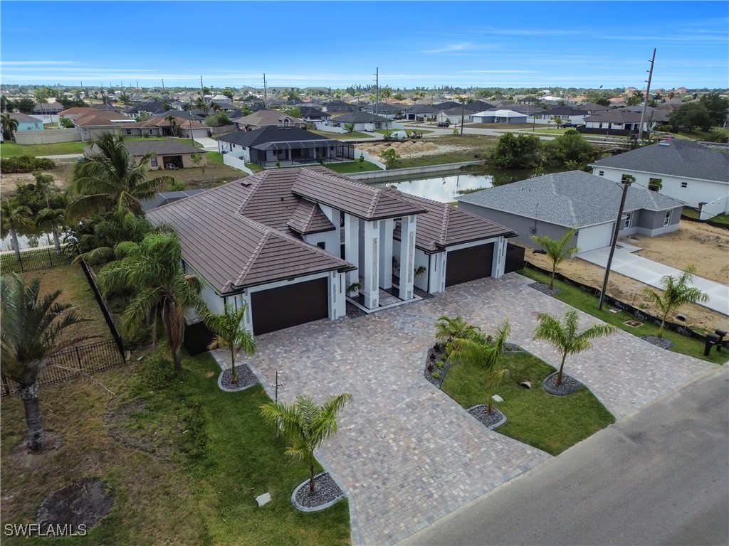 13 NW 14th Avenue