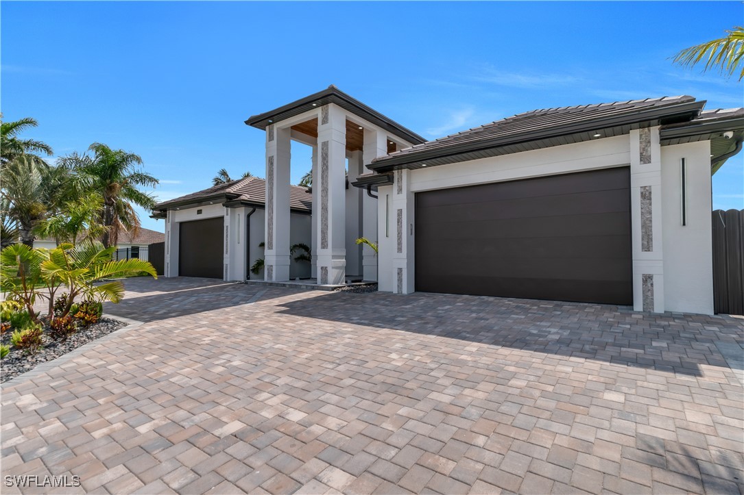 13 NW 14th Avenue