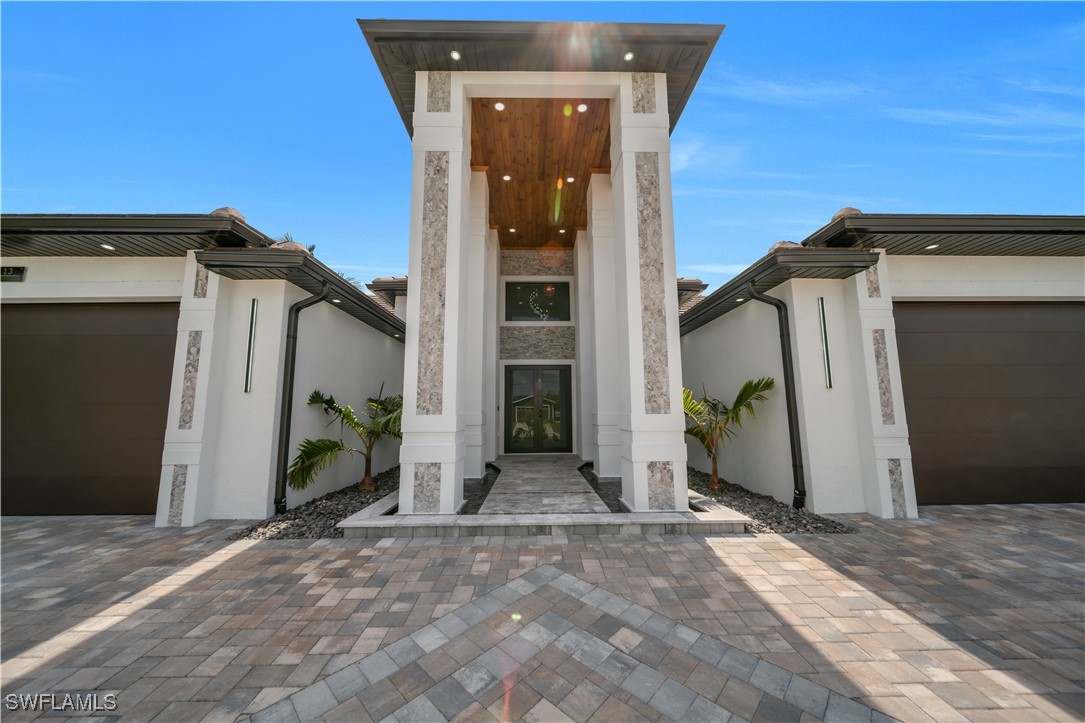 13 NW 14th Avenue