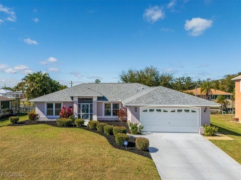 20 NE 8th Place Cape Coral FL 33909