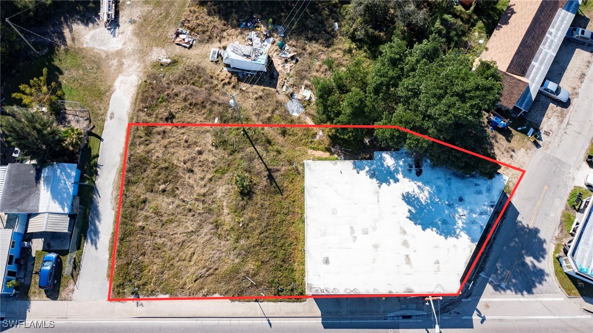 1181 N Tamiami Trail