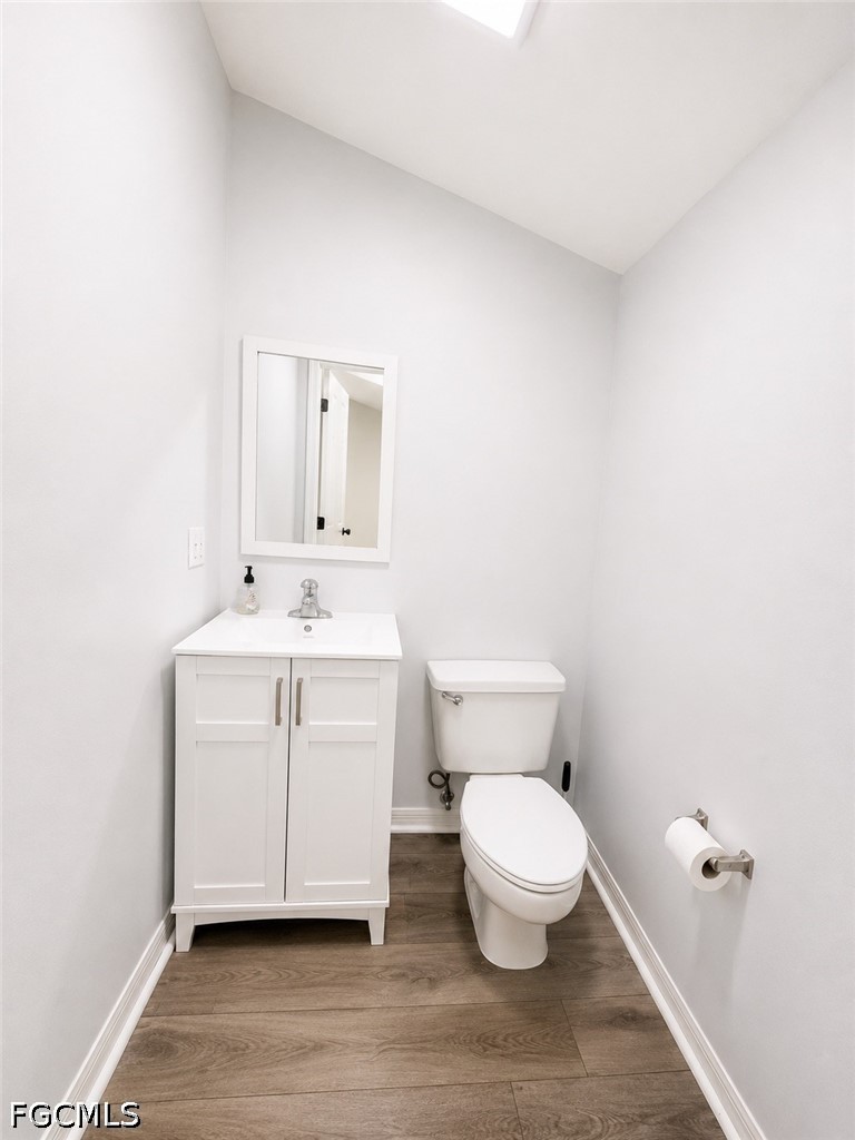 1342 Colonial Boulevard C24
