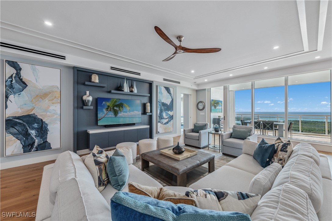 13925 Old Coast Road PH02