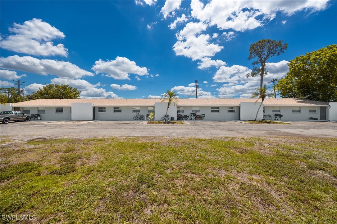 24 W Mariana Avenue