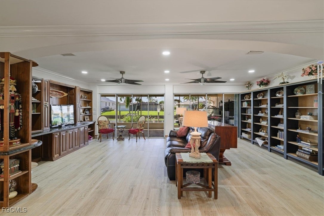 142 SW 51st Terrace