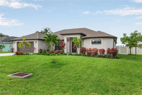 1702 SE 1st Terrace, Cape Coral, FL 33990 - MLS#: 225023182