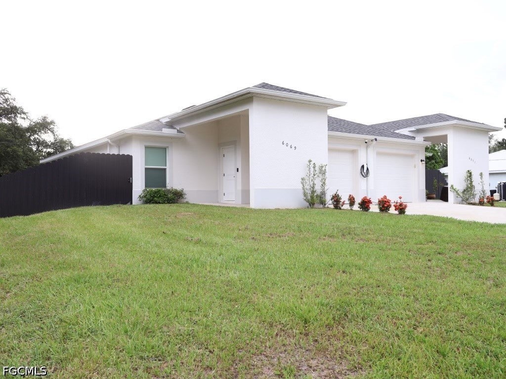 6069 Laurelwood Drive