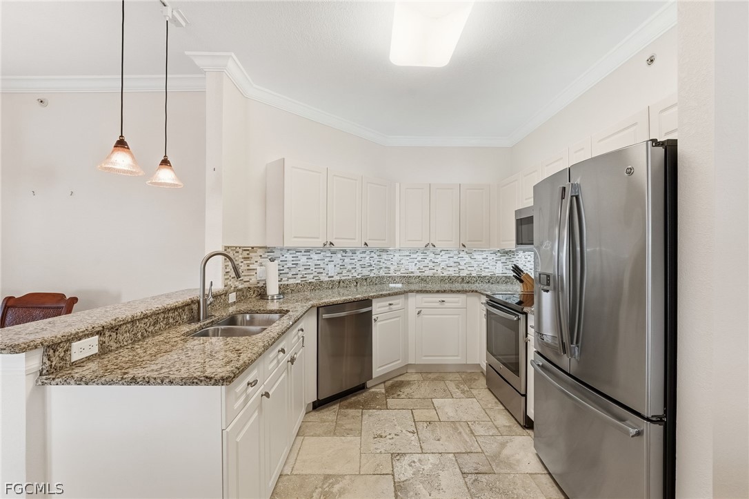 10061 Lake Cove Drive 102