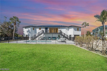 1720 Middle Gulf Drive Sanibel FL 33957