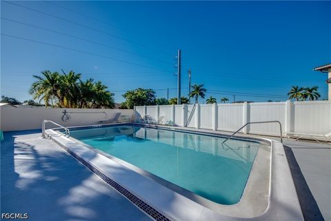 Tiny photo for 2526 SE 16th Place #108, Cape Coral, FL 33904 (MLS # 2026015240)