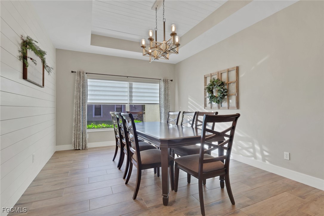 11982 Royal Tee Circle