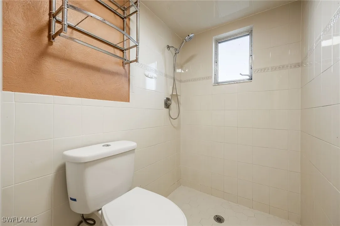 Cape Coral, Florida 33990, United States, 3 Bedrooms Bedrooms, ,2 BathroomsBathrooms,Residential,Active,13769