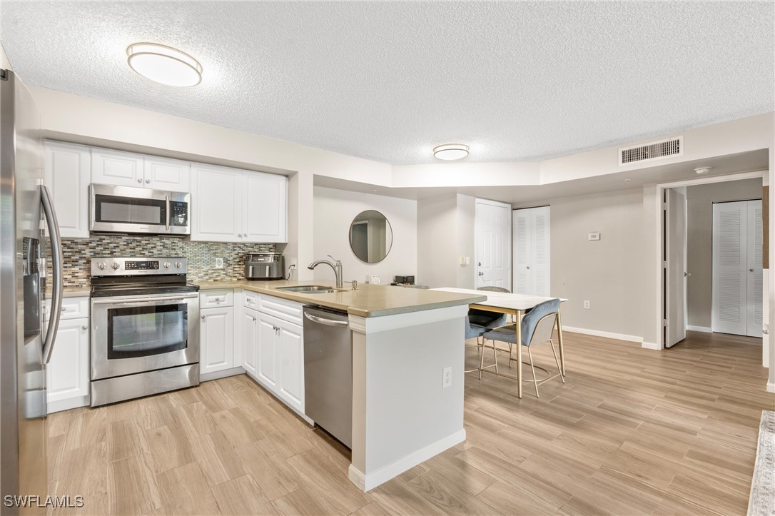 1150 Wildwood Lakes Boulevard 8