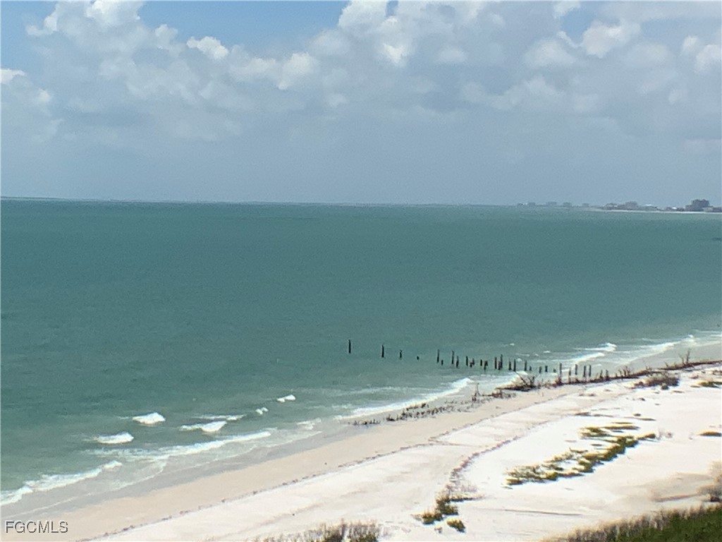 4571 Bay Beach Lane PH471