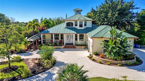 8950 Penzance Boulevard Fort Myers FL 33912