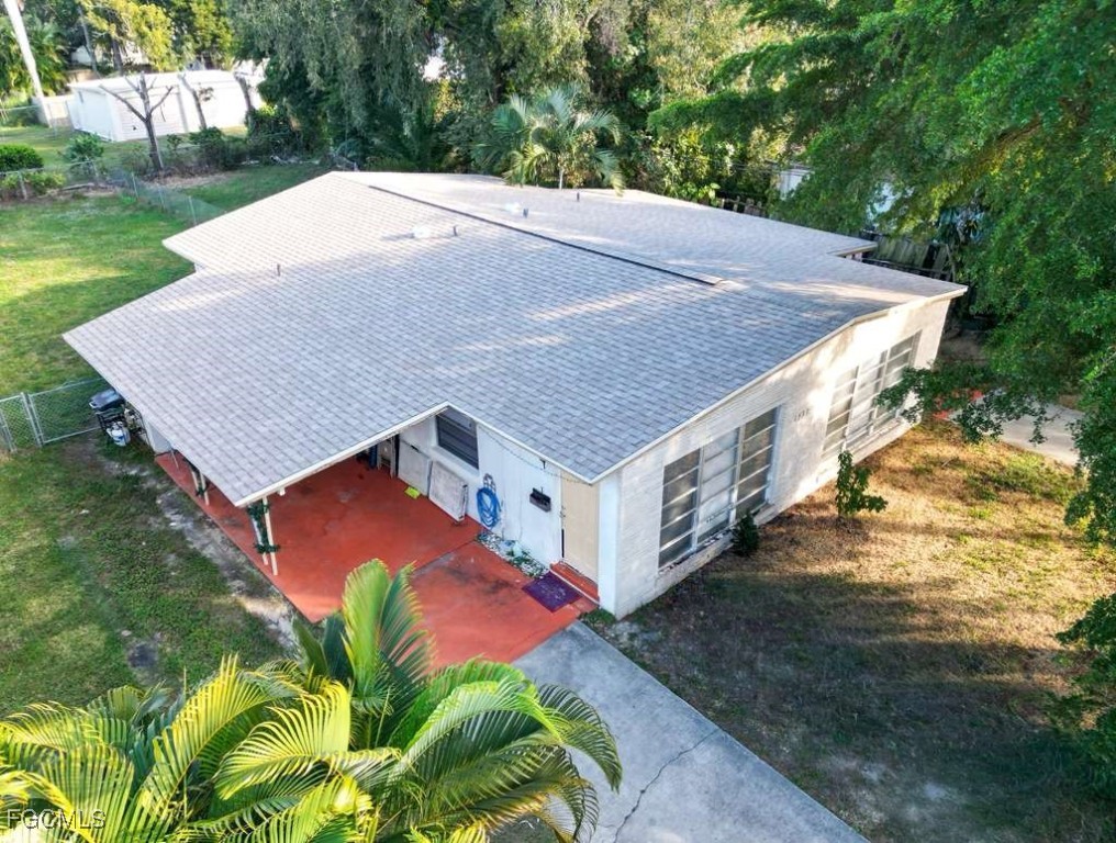 1531/1533 Evans Avenue