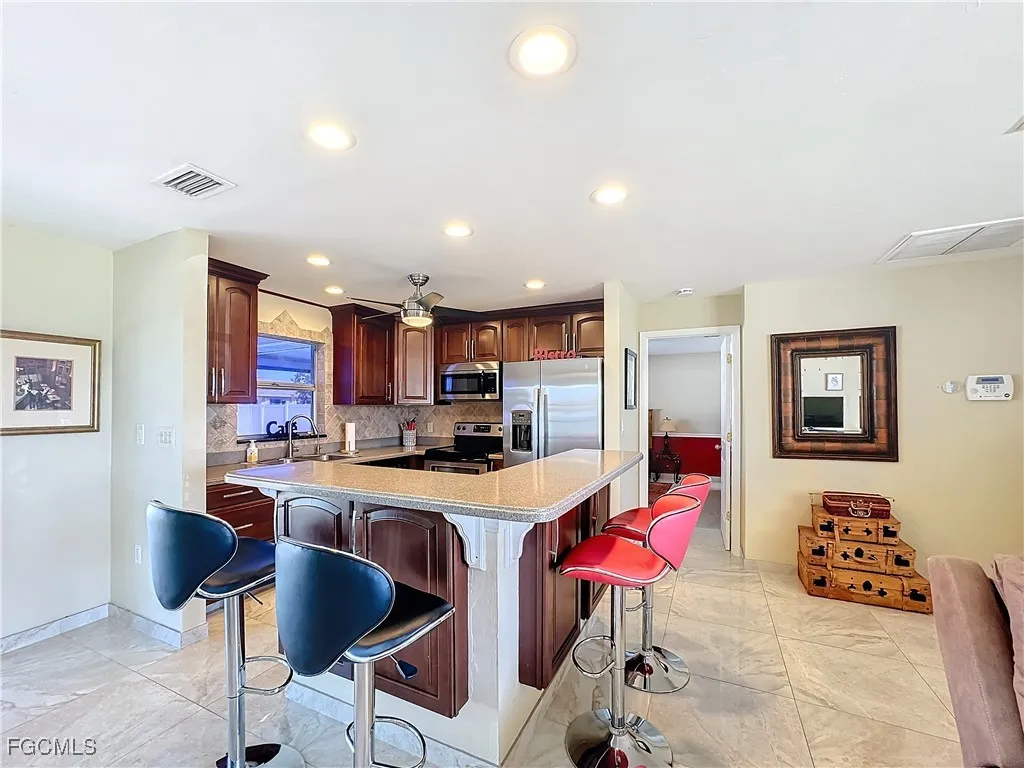 Cape Coral, Florida 33914, United States, 3 Bedrooms Bedrooms, ,2 BathroomsBathrooms,Residential,Active,215756