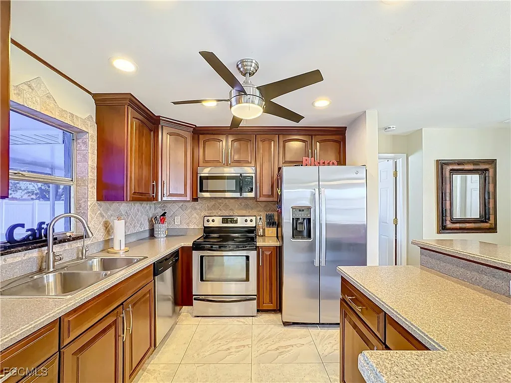 Cape Coral, Florida 33914, United States, 3 Bedrooms Bedrooms, ,2 BathroomsBathrooms,Residential,Active,215756