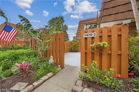 1470 Park Shore Cir 2 Fort Myers FL 33901