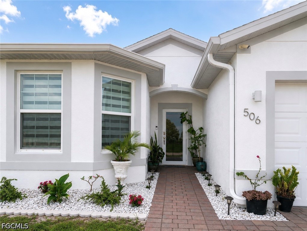 506 NW Juanita Court