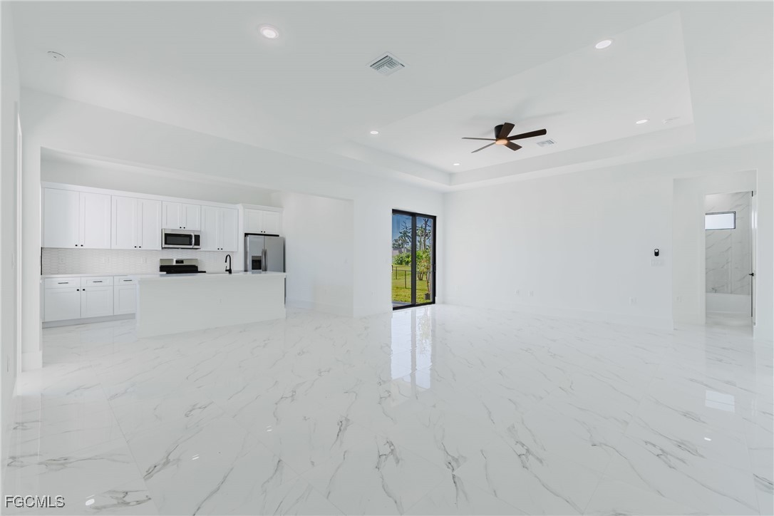 1633 NW 31st Place