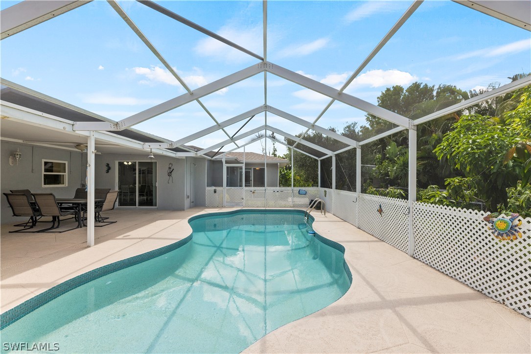 6061 Perthshire Lane