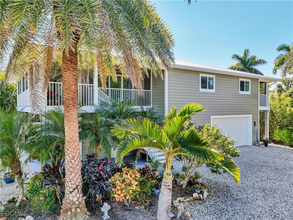 7704 Myrsine Circle 10