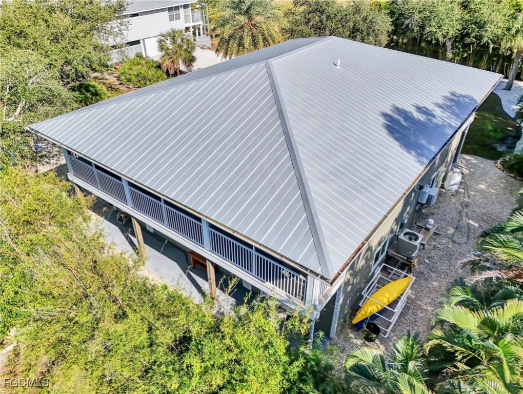 7704 Myrsine Circle 10