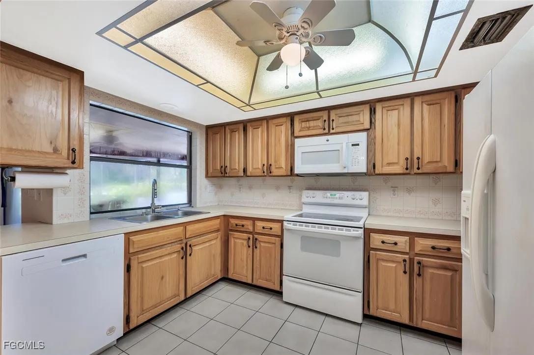 Naples, Florida 34112, United States, 4 Bedrooms Bedrooms, ,2 BathroomsBathrooms,Residential,Active,178773