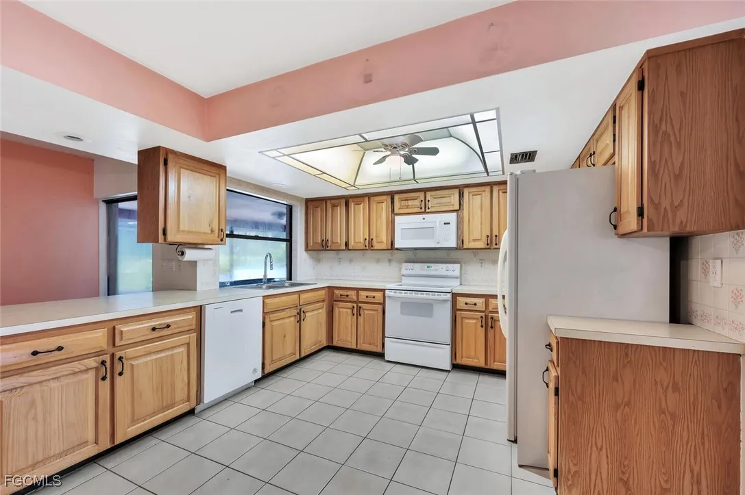 Naples, Florida 34112, United States, 4 Bedrooms Bedrooms, ,2 BathroomsBathrooms,Residential,Active,178773