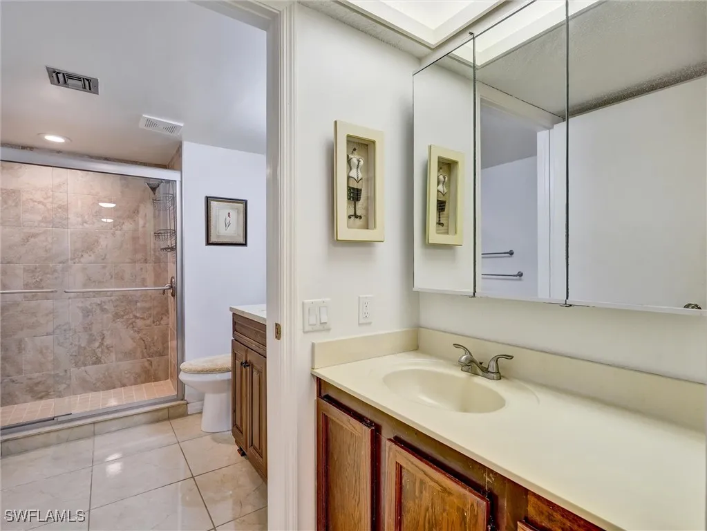 Naples, Florida 34110, United States, 2 Bedrooms Bedrooms, ,2 BathroomsBathrooms,Residential,Active,251133