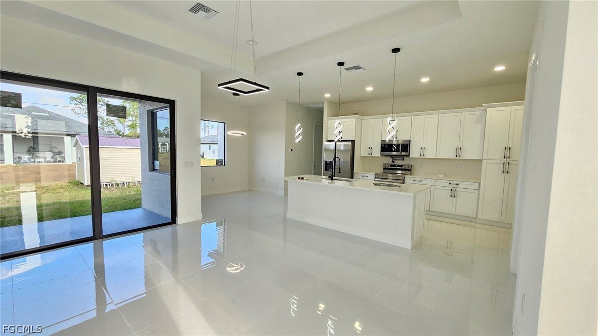 1214 Hibiscus Avenue