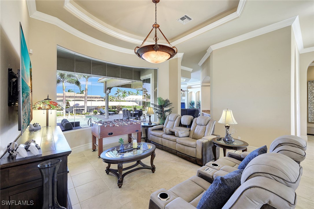 1590 Caxambas Court