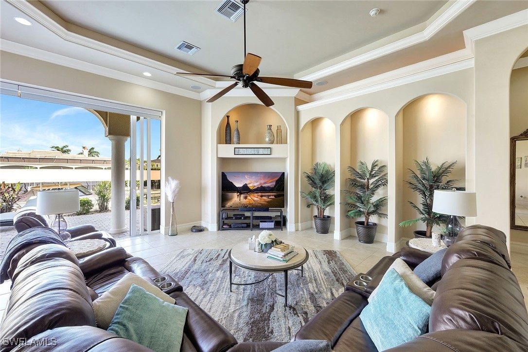 1590 Caxambas Court