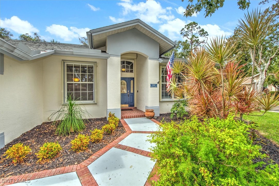 15600 Willow Oak Court