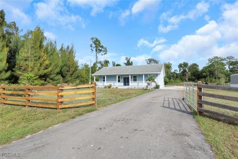 8117 Breeze Drive North Fort Myers FL 33917