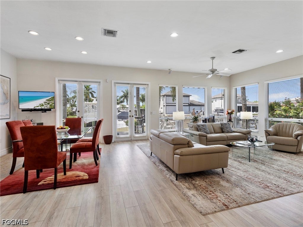 822 Cypress Lake Circle