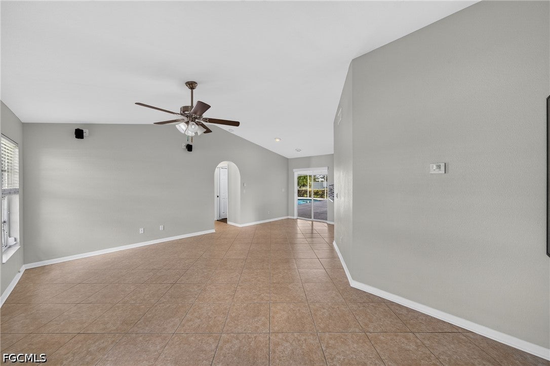 627 SE 16th Street