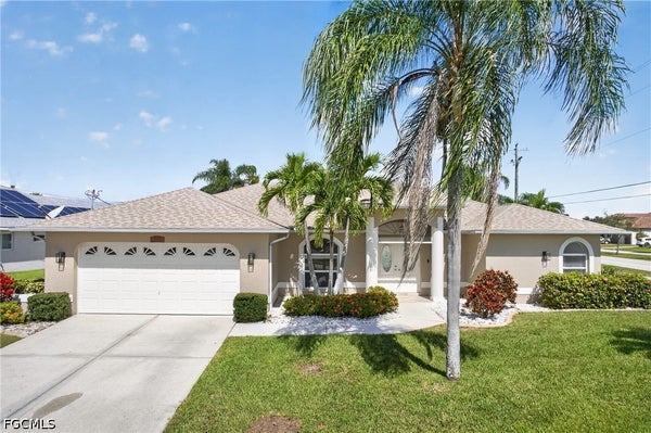 627 SE 16TH ST, CAPE CORAL, FL 33990 - Image 069a7cd0b6fa3f44949a4cd504f20862/2120142748