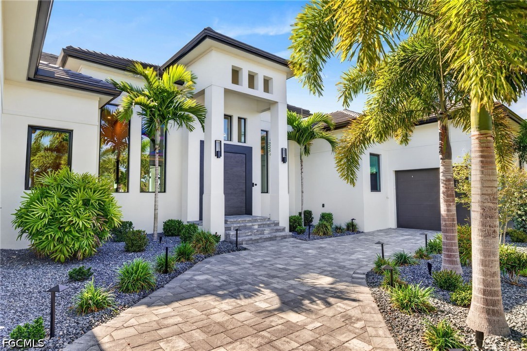 872 W Cape Estates Circle
