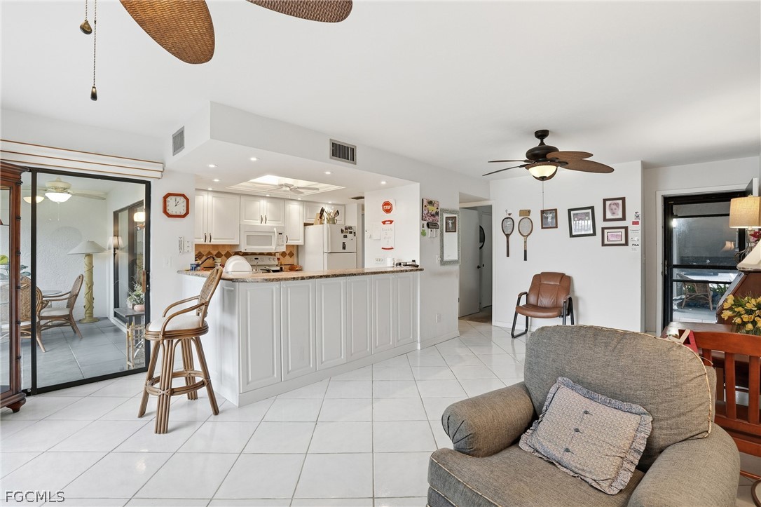 5810 Trailwinds Drive 912