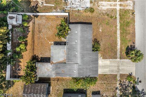 Tiny photo for 915 Hibiscus Lane, North Fort Myers, FL 33903 (MLS # 2026020264)