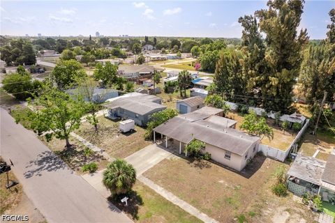Tiny photo for 915 Hibiscus Lane, North Fort Myers, FL 33903 (MLS # 2026020264)