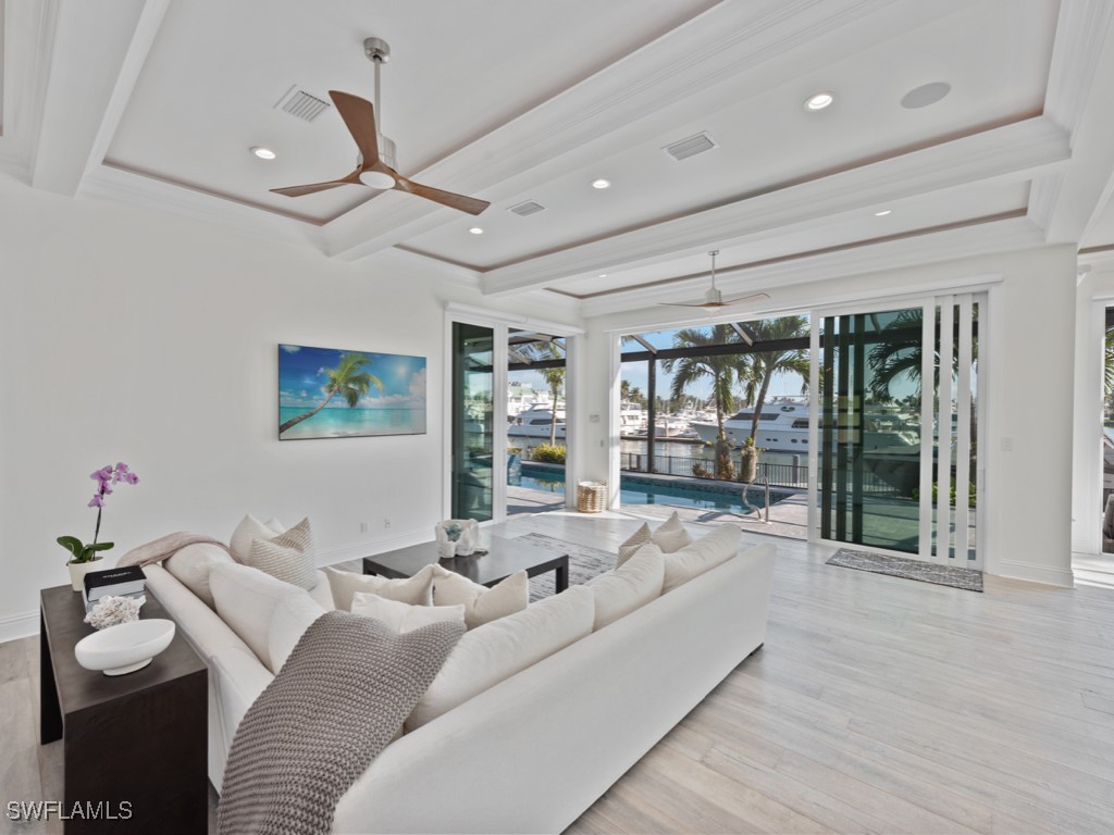 1285 Martinique Court