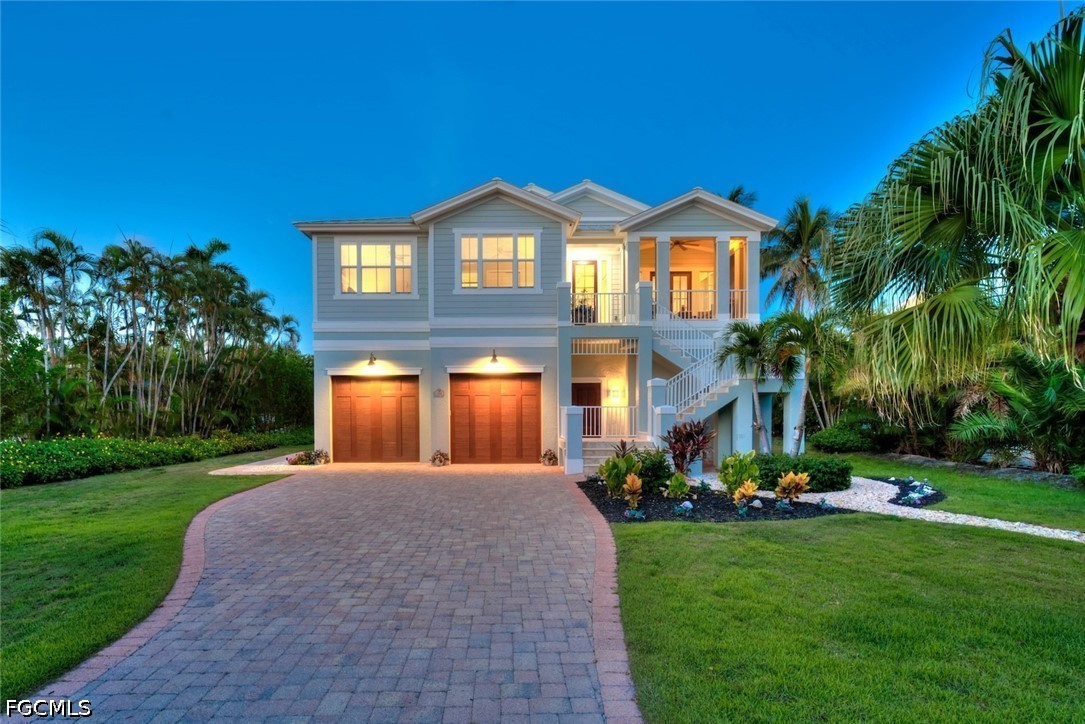 1114 Seagrape Lane